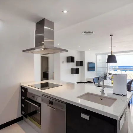 Luxury Holiday In Puerto Banus Marina With Sea Views 아파트 마르베야