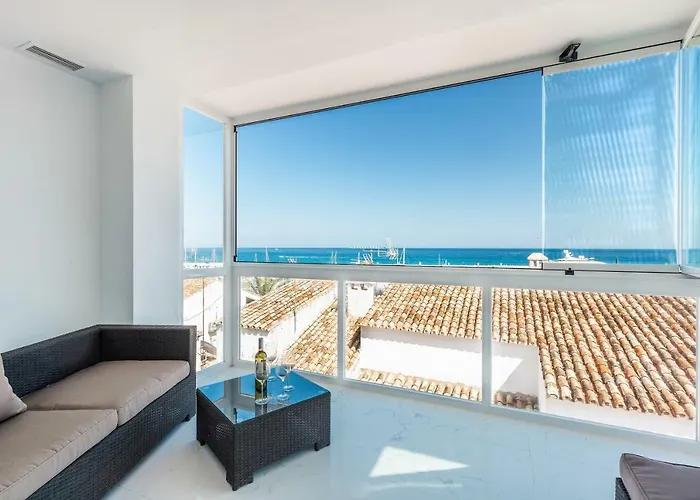 Luxury Holiday In Puerto Banus Marina With Sea Views マルベーリャ