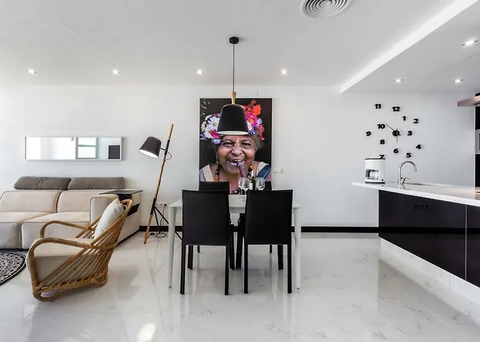 Luxury Holiday In Puerto Banus Marina With Sea Views Marbella